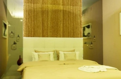 Karo Hotel | Family-Friendly Getaway at Kawan Lama with Breakfast Included