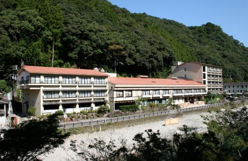 Kawayu Hot Springs Hotel | Relax at Kawayu Onsen Fujiya with Hot Tub Retreat