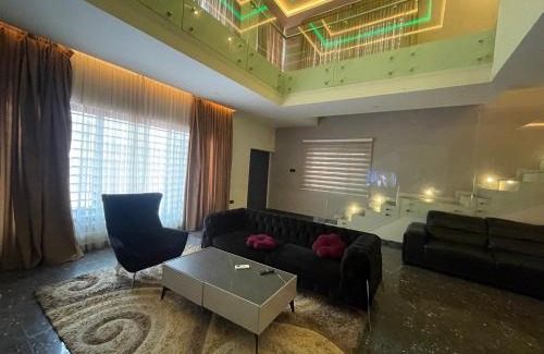 Accra Apartment | Family-Friendly Retreat at Kay's Villa: A Perfect Getaway