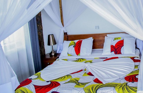Buhongo Bed & Breakfast | Kay Sun Hotel which offer different service and facilities