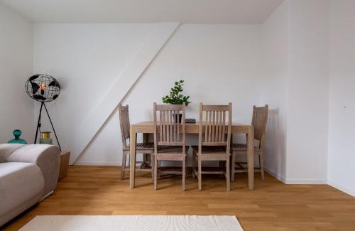 Werd Apartment | Downtown KAYA Zurich Apartment 5A: Family-Friendly Loft