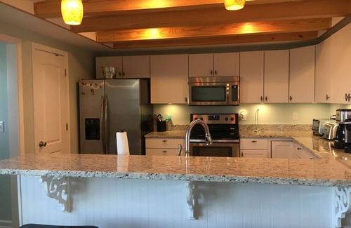 Cedar Point House | Renovated Retreat for Kayakers & Bird Watchers with Views