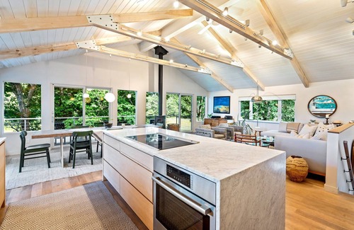 Kittery Point House | Kayaks & Sup's | Private Dock | Grand Piano!