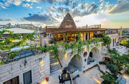 Goreme Hotel | Experience Kayatas Cave Suites: Pet-Friendly & Ocean View Retreat