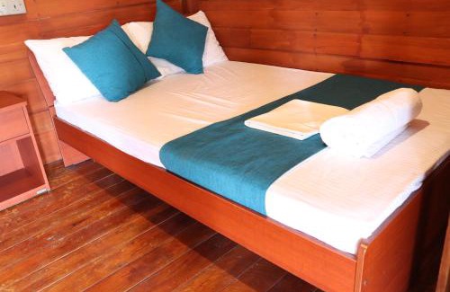 Vanathavilluwa Hotel | Experience KAYJAY WILD WILPATTU: Family-Friendly Retreat