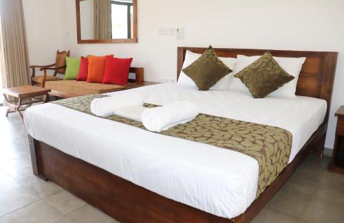 Vanathavilluwa Hotel | Experience KAYJAY WILD WILPATTU: Family-Friendly Retreat