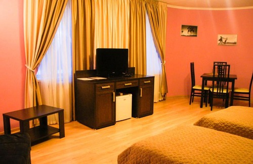 Klin Hotel | Budget-Friendly Comfort at Kayut-Companiya Hotel