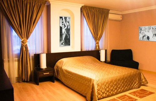 Klin Hotel | Budget-Friendly Comfort at Kayut-Companiya Hotel