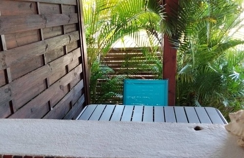 Saint-Louis House | Experience Kaz a Ti Cam: Steps from the Ocean and Pool