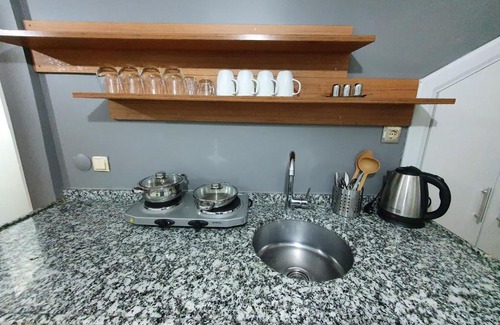 Gumussuyu Mahallesi Apartment | Family-Friendly Kazancı Apartmanı with 8/10 Guest Rating