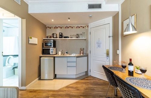 Bela Vista Apartment | Family-Friendly Kazanoah - Universe Flat with Kitchen Access