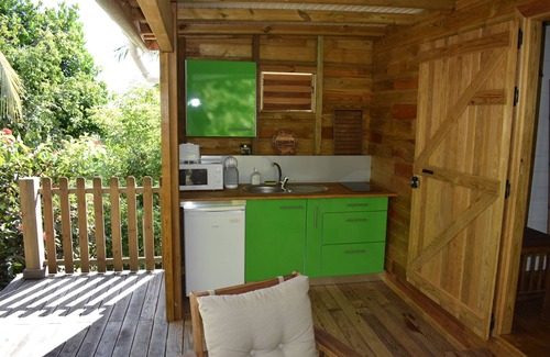 Saint-Francois House | Guest Rated: KAZATIPUNCH Bungalow with Ocean View Amenities
