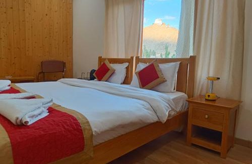 Leh House | Family-Friendly Kazdar Villa: Top Rated with 9/10 Reviews