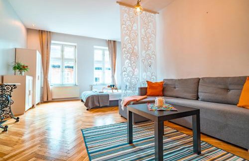 Kazimierz Apartment | Kazimierz Studio - Top Location, Vistula River neaby - by Rentujemy