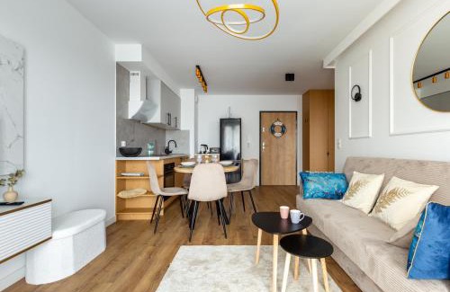 Gdansk Apartment | Kazimierza Wielkiego Soft Glam Apartment by BookingHost