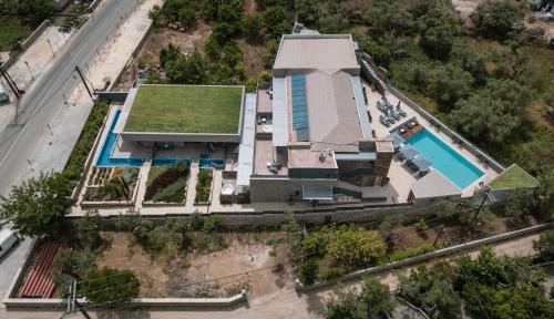 Skiathos Town Hotel | KB Ammos: Oceanfront Paradise with Pool & High Ratings