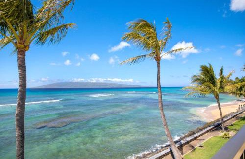 Honokowai Apartment | Oceanfront Retreat at KBM Resorts: Perfect for Families