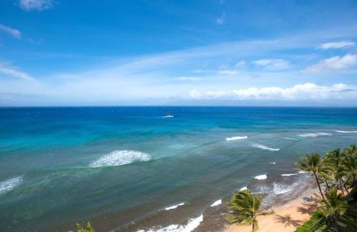 Honokowai Apartment | Oceanfront Penthouse at KBM Resorts: Unmatched Guest Rated 10/10
