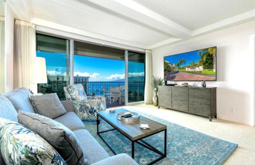 Kaanapali Apartment | Oceanfront KBM Resorts: The Whaler with Pool & Hot Tub