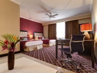 Mata Redonda Hotel | Relax at KC Hotel San Jose with Oceanfront Views & Pool