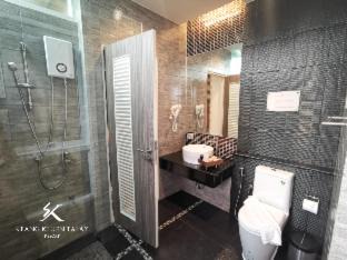 Hat Chao Samran Resort | Relax at Keang Kluen Talay Resort with Oceanfront Views