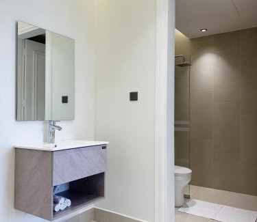 Al Izdihar Apartment | Discover Kease Al Izdihar with Family-Friendly Amenities