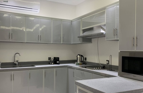 Qurtubah Apartment | Elegant Family Stay at Kease Qurtubah D-1 with Breakfast