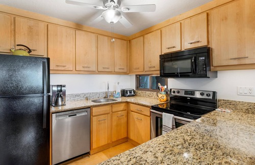 Keauhou Condo | Keauhou Punahele B102: Ocean View with Spa & Pool Access