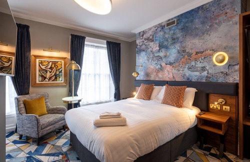 Portobello Hotel | Discover Keavans Port: 4-Star Stay with Spa & Dining