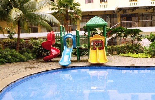 Kebagusan Apartment | Budget-Friendly Kebagusan City Studio with Pool and Kitchen