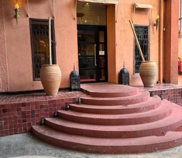 Vauban - Wazemmes Apartment | Relaxing Kechmara Hammam & Spa with Top-Rated Amenities