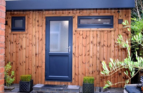 Kedleston Bed & Breakfast | Pet-Friendly Kedleston View B&B with Breakfast Included