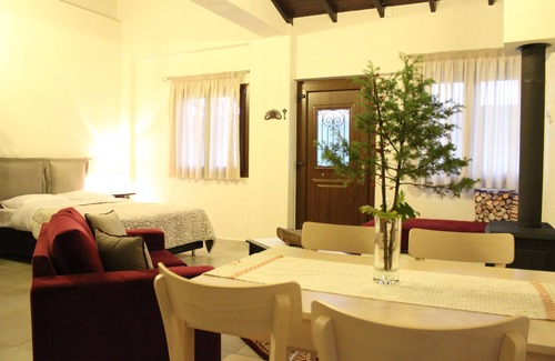 Arnaia House | Top-Rated Kedros Holiday Villas with Family-Friendly Amenities