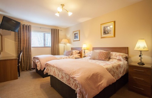 Crumlin House | Experience Keef Halla Country House: Guest Rated 9.8/10