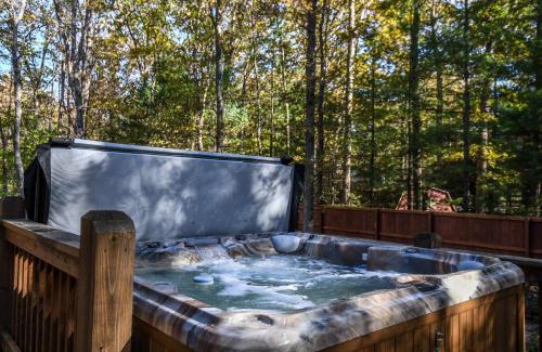 Swanton House | Relax and Unwind at Keep Calm and Lake On Hotel