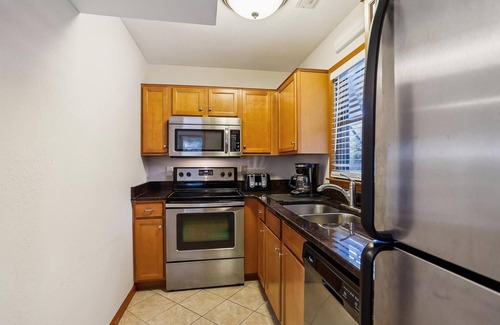 Caffeys Quarters Apartment | Exceptional Keepers Loft: Waterfront Duplex with Pier