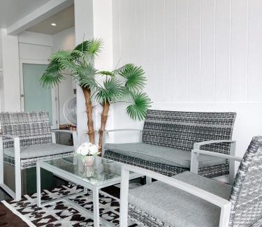 Khlong Kra Saeng Hotel | Discover Keeree Boutique Hotel with On-Site Dining