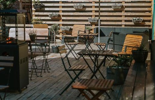 Ærø Municipality Bed & Breakfast | Relax at KEFS Guesthouse & Café with Oceanfront Views
