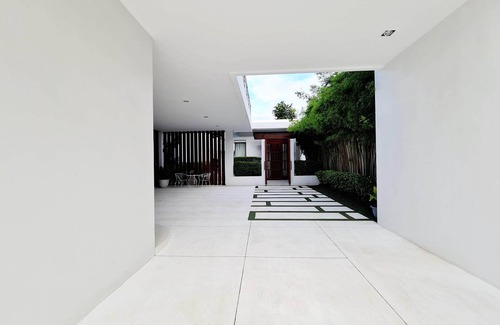 Hua Hin Villa | Oceanfront Kehadfa Signature: A 4-Star Family Retreat