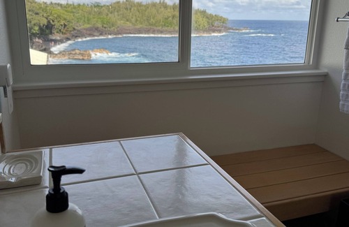 Kehena Beach Estates House | Oceanfront Retreat at Kehena Beach - Breathtaking Ocean Views