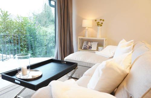 Verberg Apartment | Kehrein am Stadtwald 60qm Wohnung mit Garten, Balkon und Parkplatz