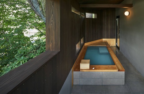 Kusatsu Onsen Hotel | Discover kei-kei: Accessible Comfort with Breakfast Included