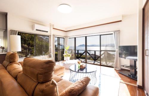 Nishi Ward Villa | Idyllic Keiko's Home: Oceanview Luxury with BBQ & More