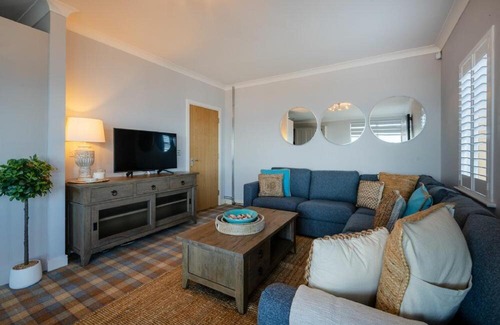 Seahouses House | Discover Keildon: Family-Friendly 4-Star Retreat with Top Reviews