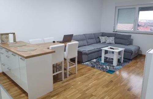 Gradiska Apartment | KEJ LUX Apartman