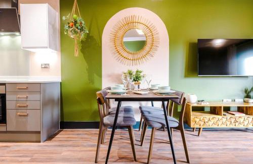 Sheffield Apartment | Prime Location and Elegance Await at Our Premier Hotel