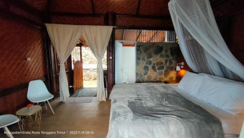 Moni Resort | Delightful Kelimutu Paradiso Resort with Breakfast Included