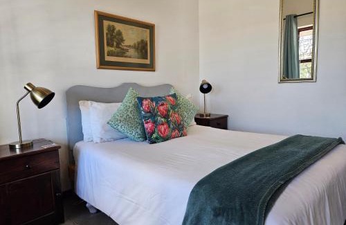 Caledon Apartment | Discover Kelkiewyn Guesthouse: Oceanfront Retreat in Caledon