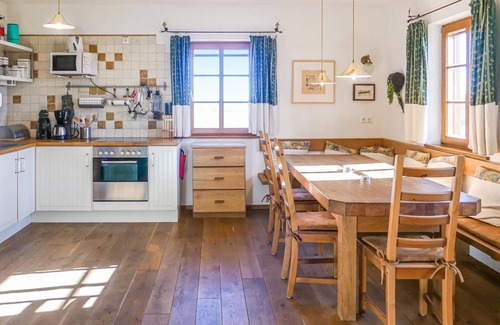 Strem House | Discover the Jewel of Kellerstöckl with Scenic Views