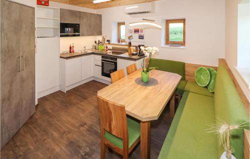 Eltendorf House | Experience Kellerstoeckl in Eltendorf: 4-Star Family Retreat